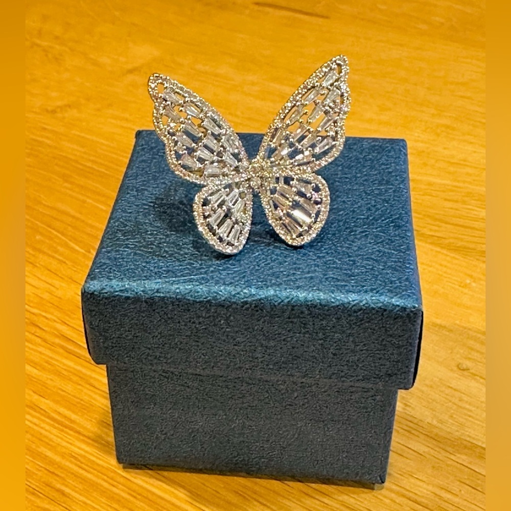 Simulated Diamond Butterfly Ring in Silvertone (Size 6.0) - Picture 8 of 8